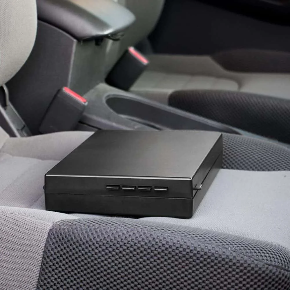 stopbox safe in car