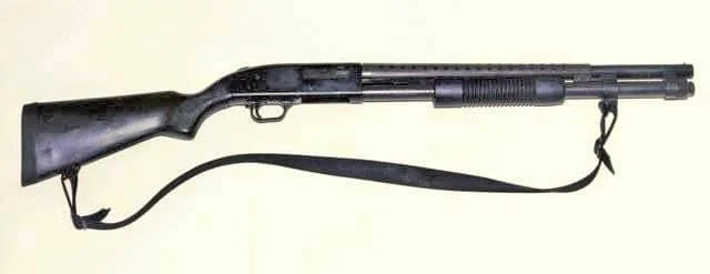 Shotgun_Mossberg_590