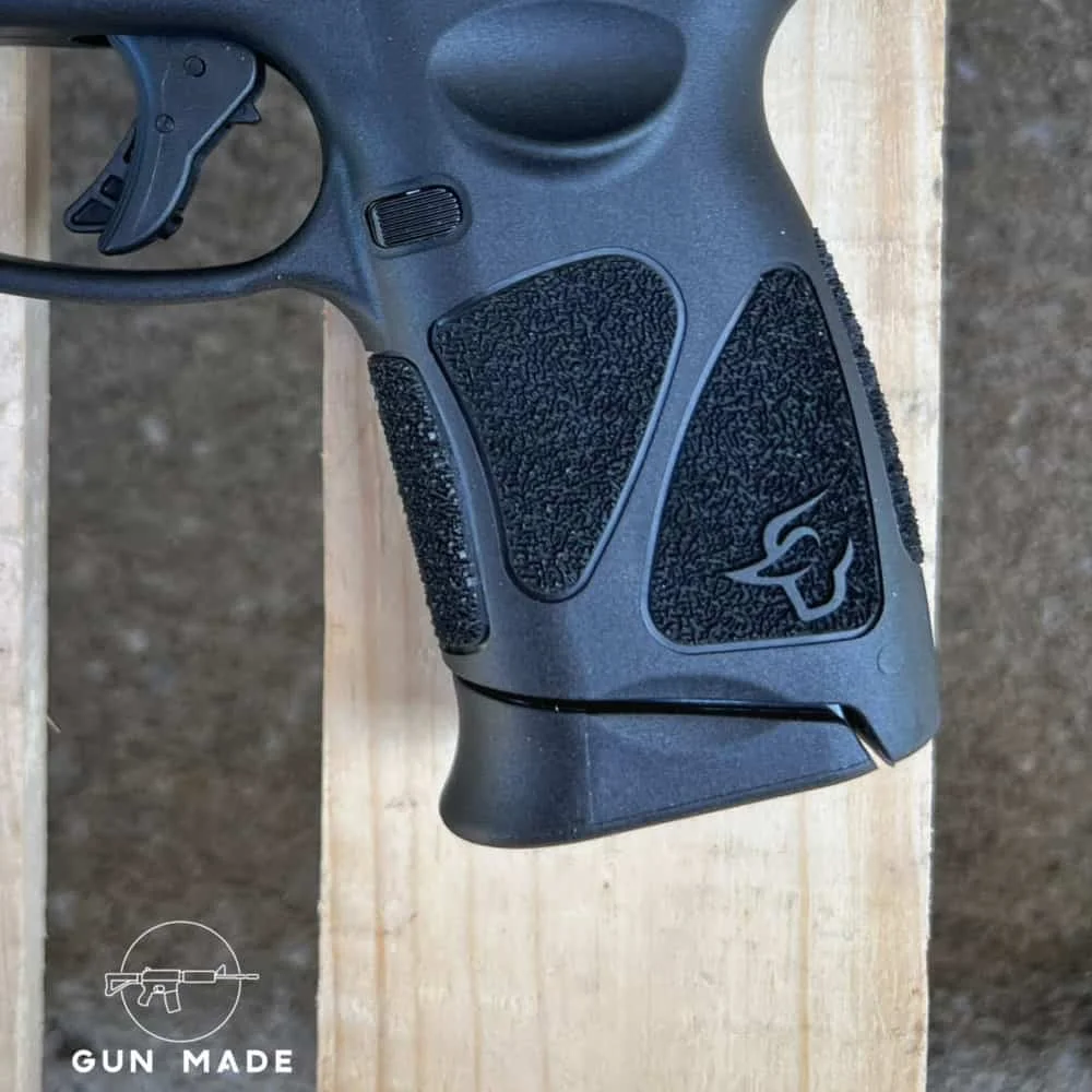 taurus g3c grip