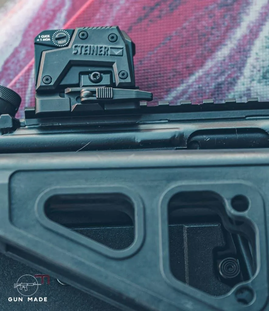 steiner mps micro pistol sight mounted close up