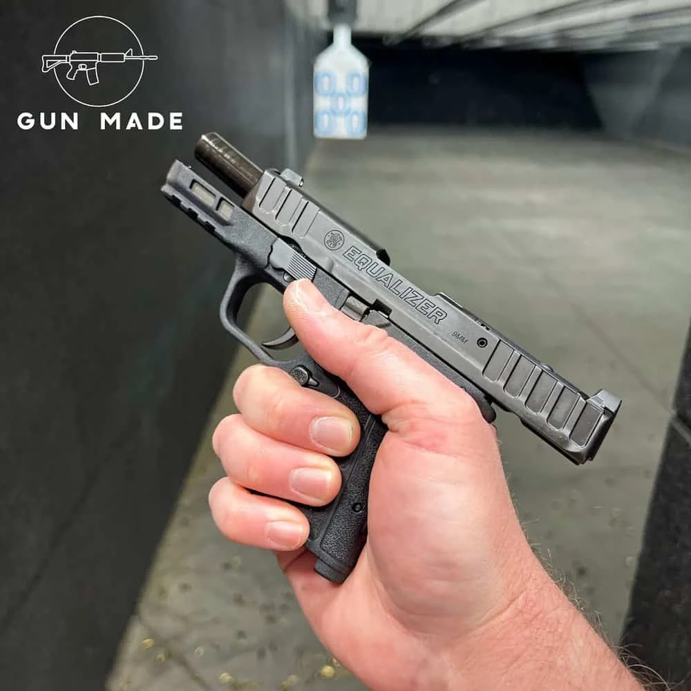 smith wesson Equalizer Handling