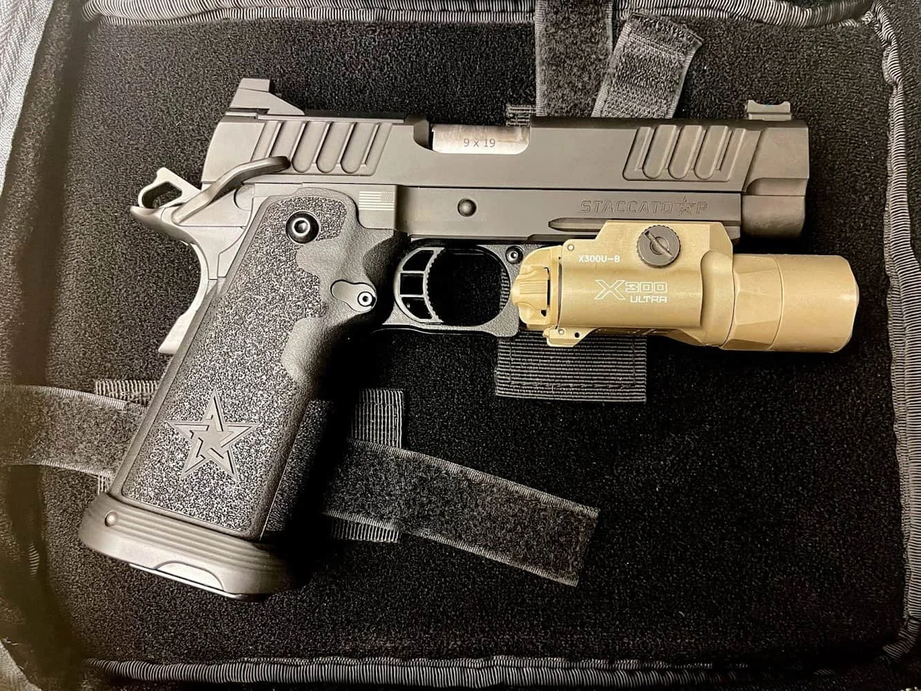 staccato p with surefire x300 weaponlight