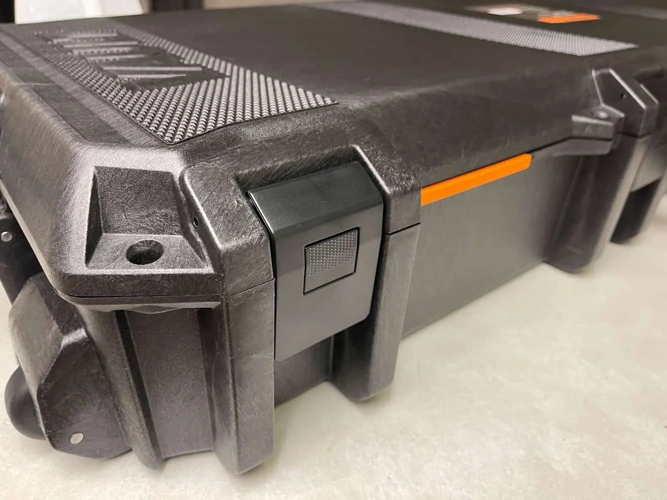 pelican vault v730 case 2