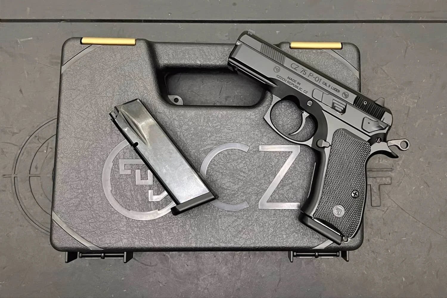 CZ 75 P-01 review unboxing
