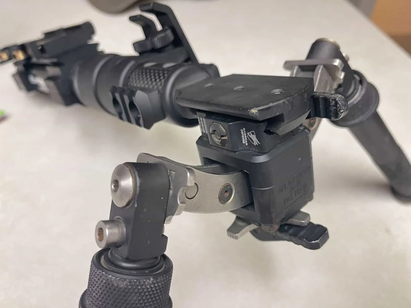 bipodext pro stabilizer close up