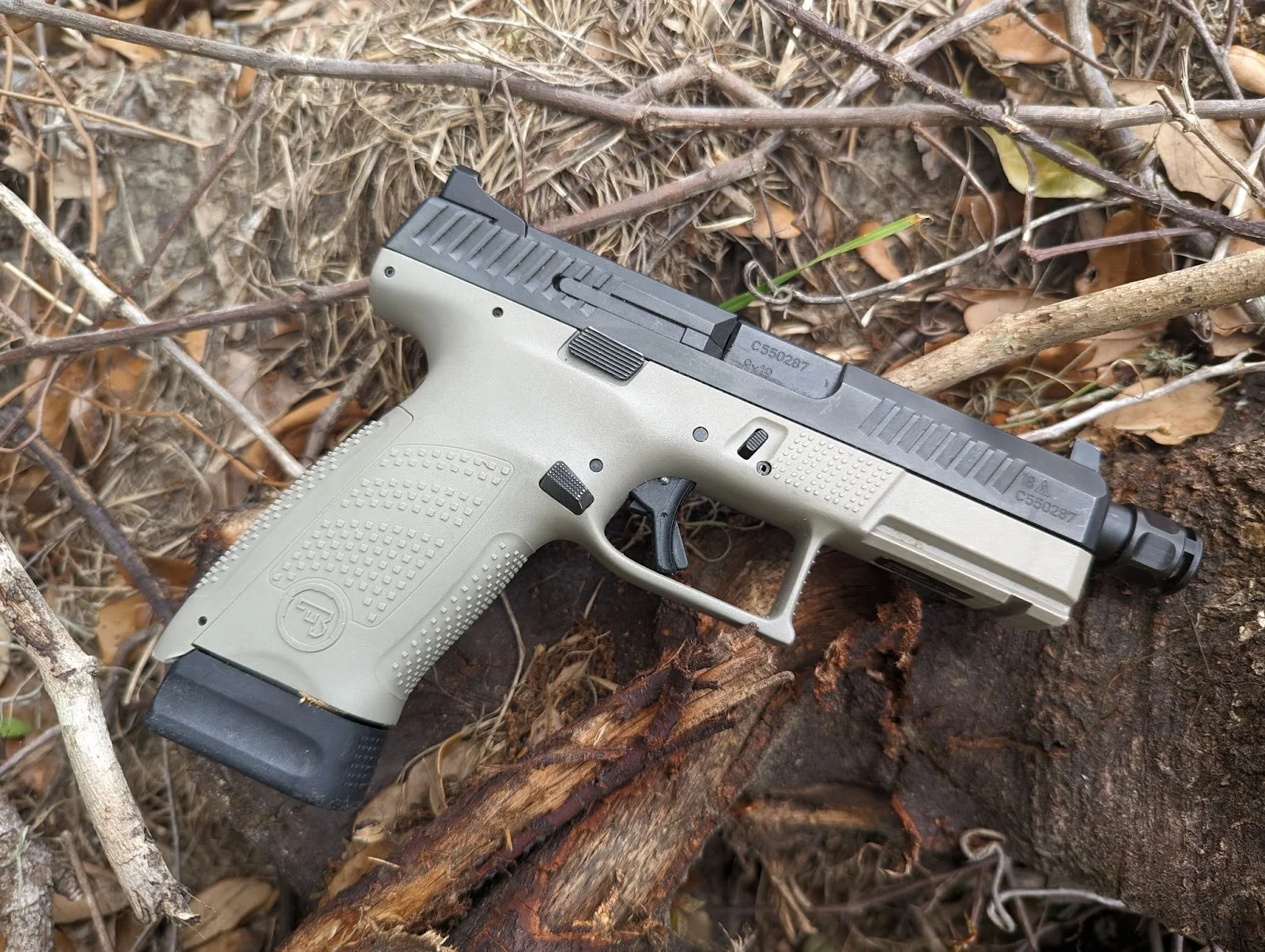 Cz p10c side photo trigger controls