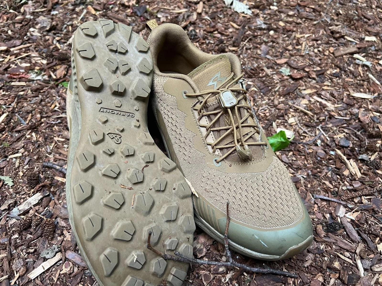 garmont 9.81 heli boots top and bottom view