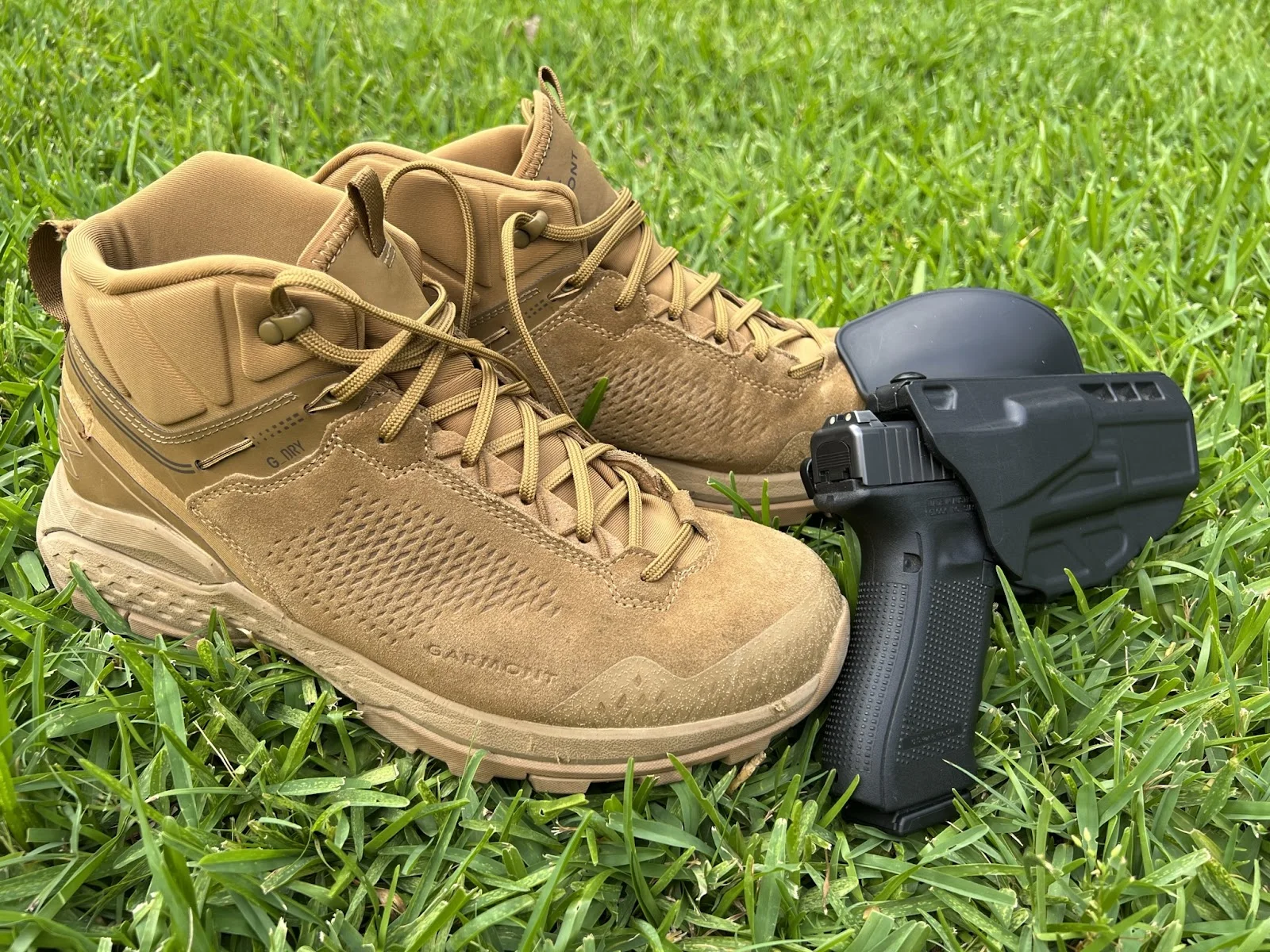 garmont t4 groove g dry with glock pistol