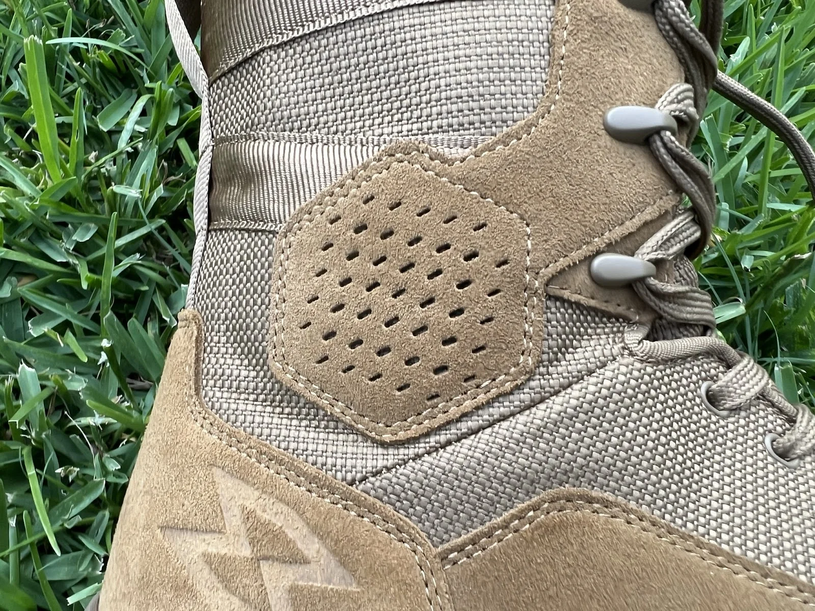 garmont t8 falcon boot close up
