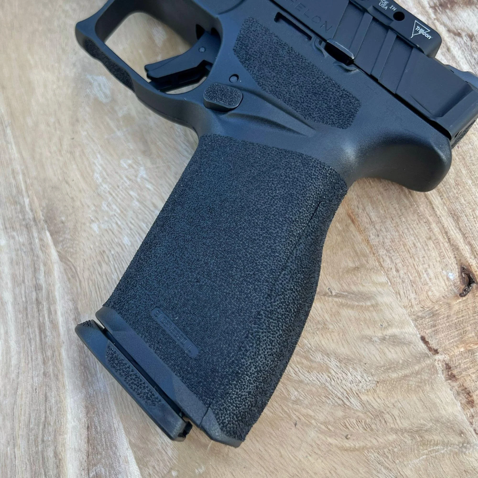 springfield armory echelon close up grip review
