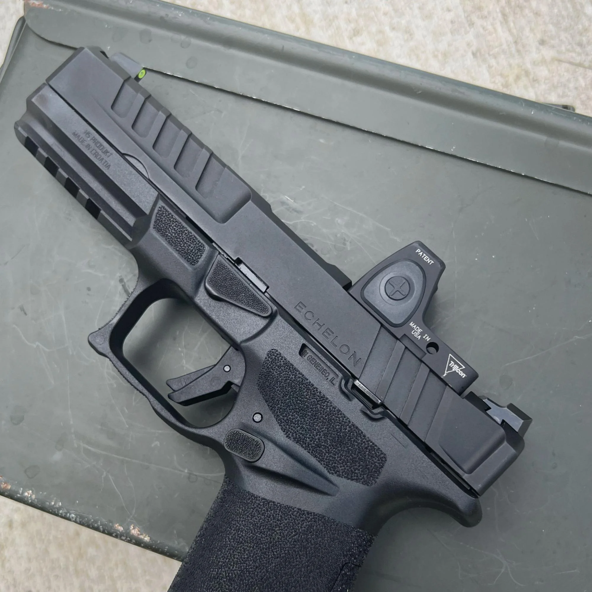 springfield armory echelon close up trigger grips slide