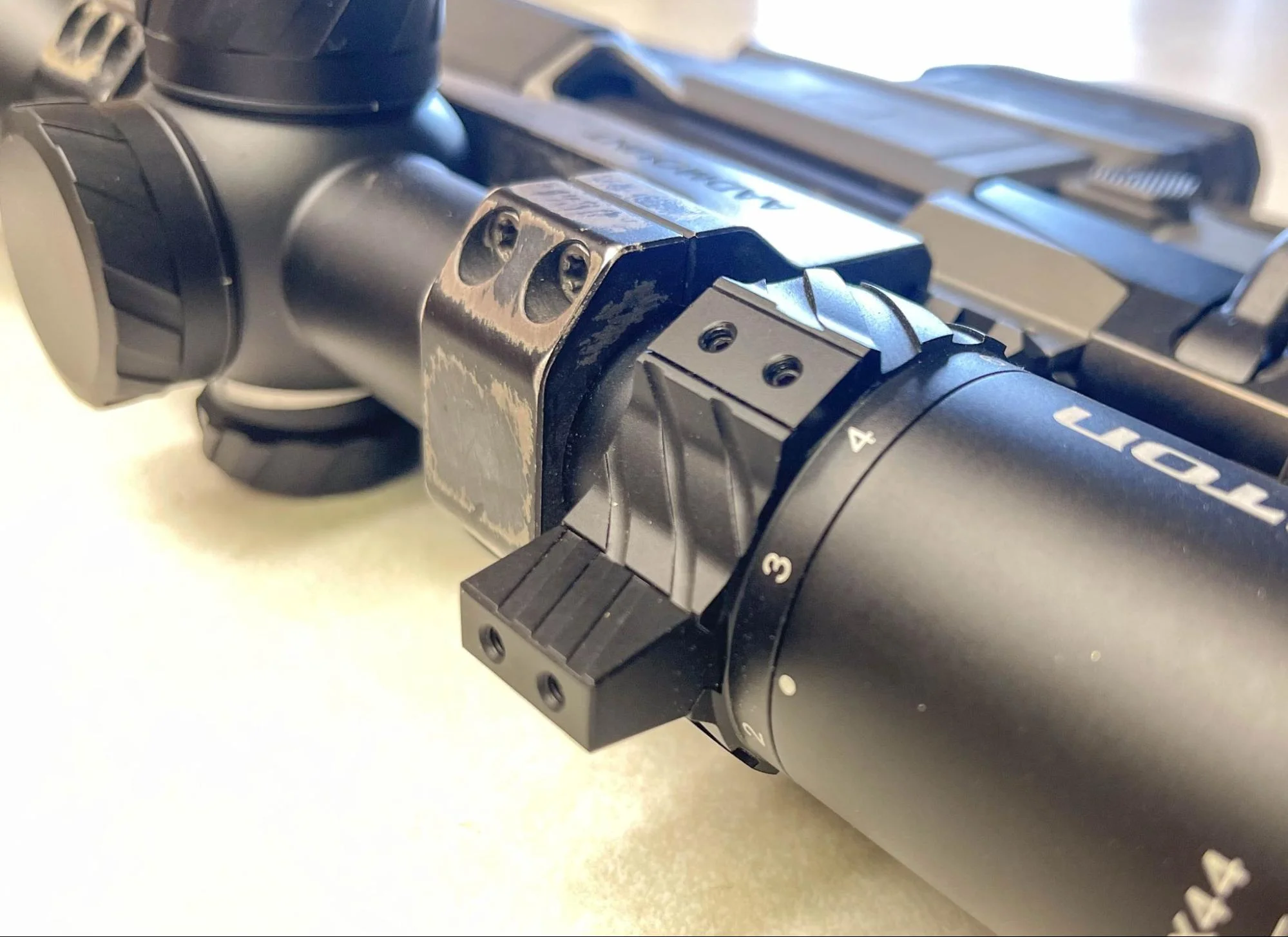 Riton 5 Primal 2-12x44 controls