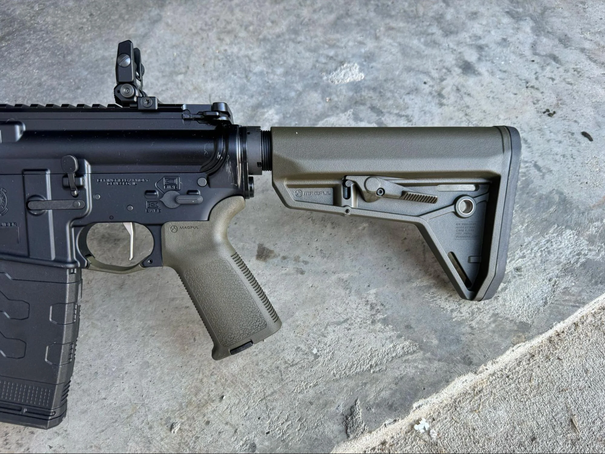 saint victor magpul MOE grip magpul grip