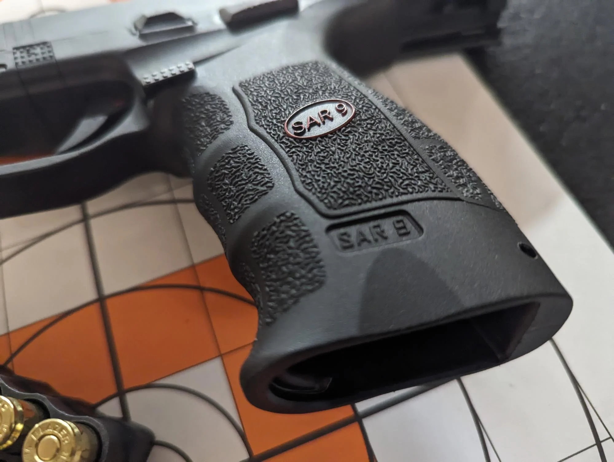 sar 9 grip