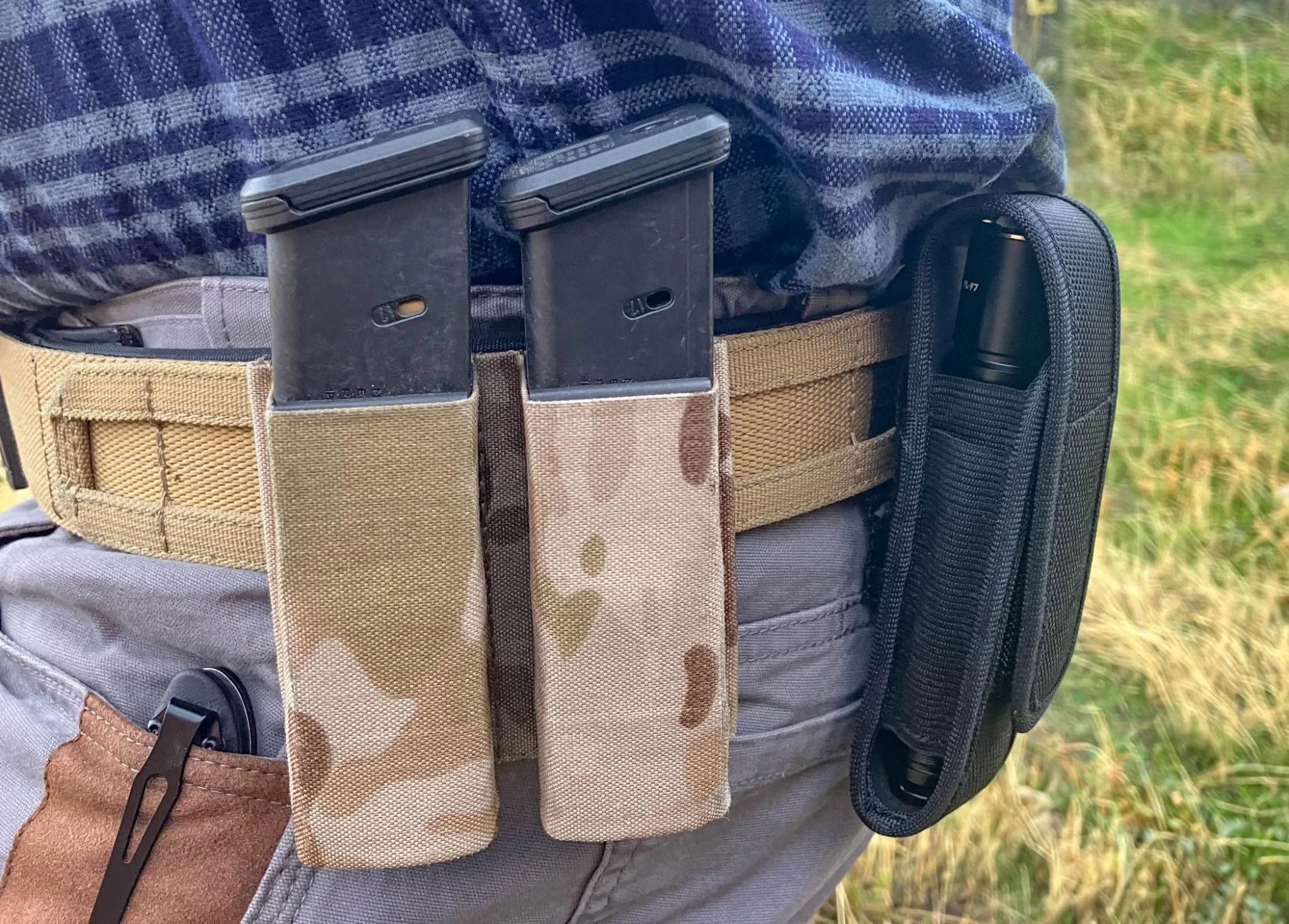 lapg knife and light