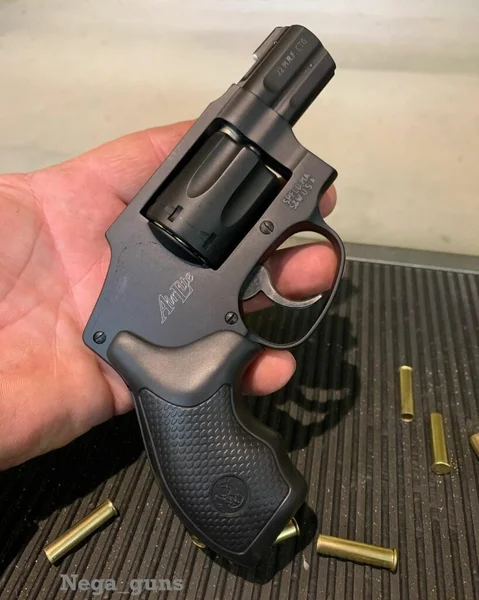 Smith and Wesson 351C 22 mag
