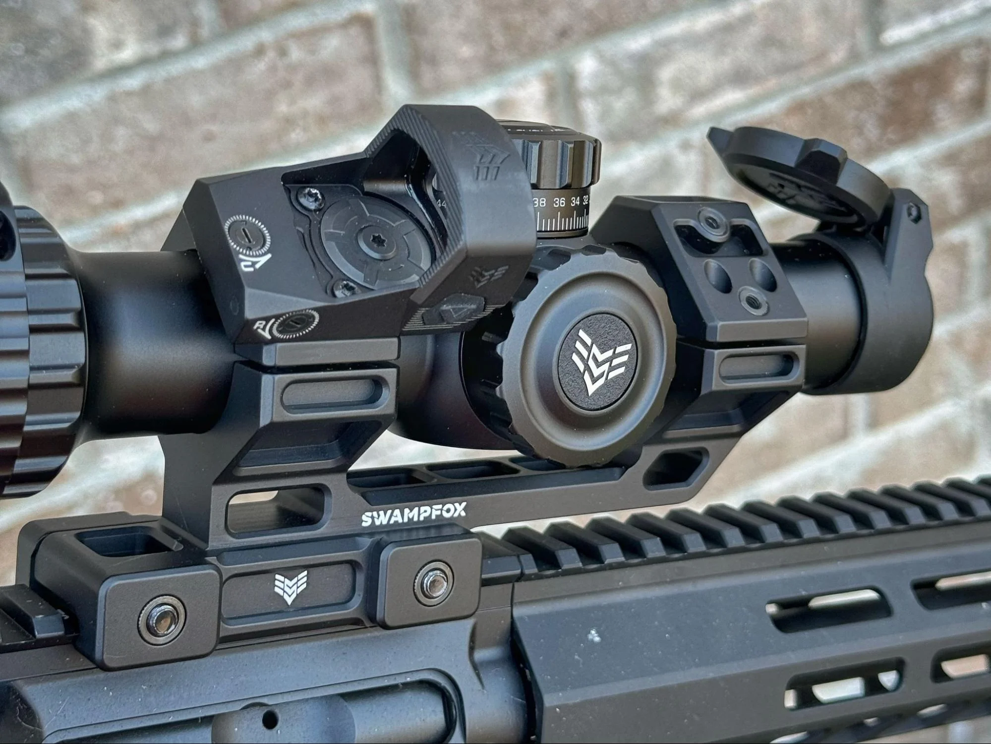 Swampfox Tomahawk II 1-6x24 LPVO side profile view