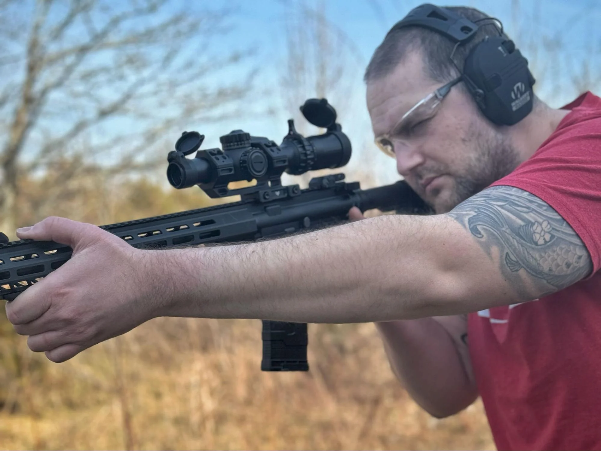 testing the Swampfox Tomahawk II 1-6x24 LPVO mounted on smith wesson mp15