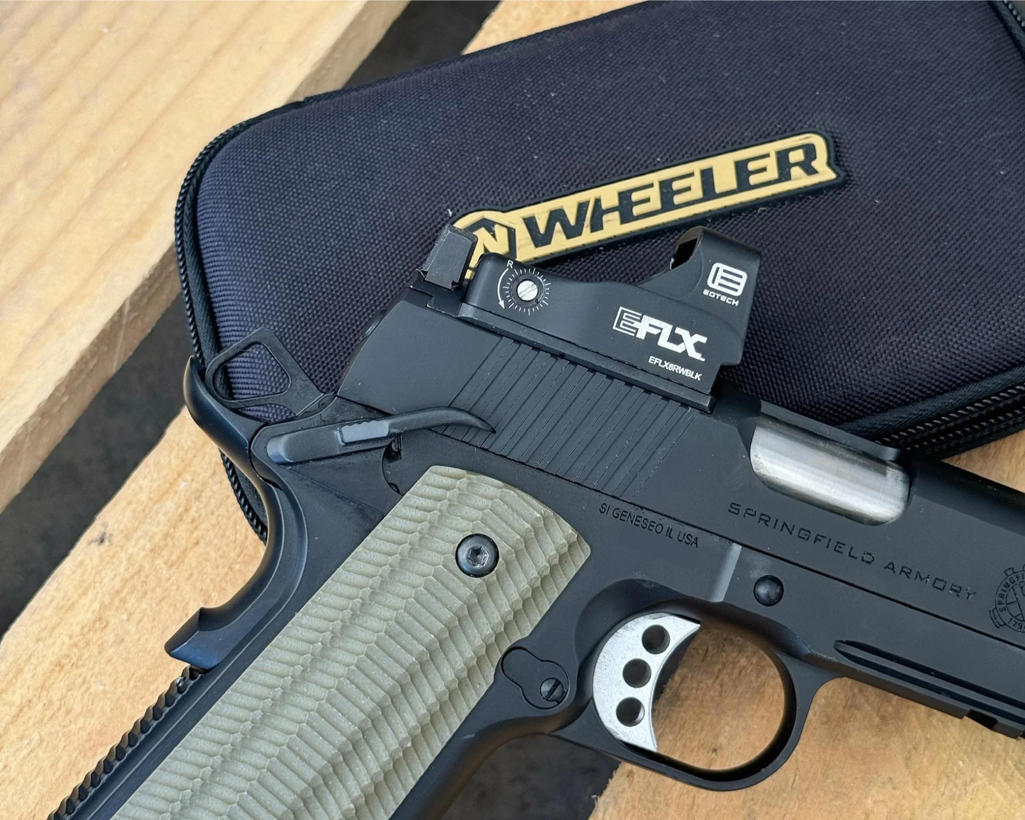 Springfield Armory 1911 Operator AOS close up