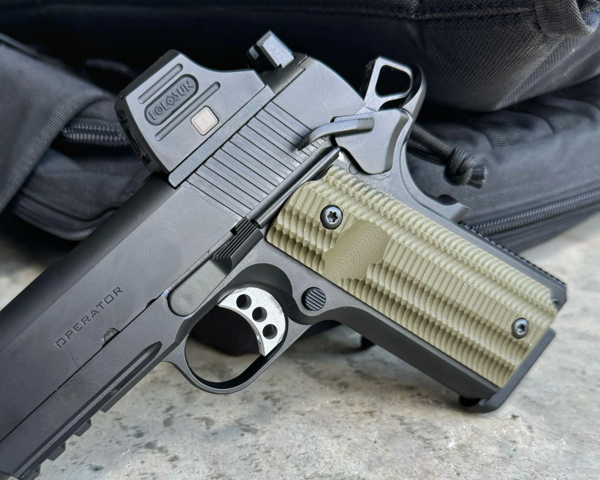 Springfield Armory 1911 Operator trigger grip