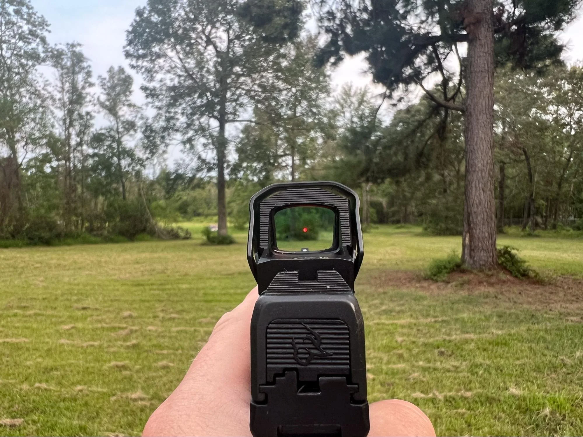 swampfox sentinel ii mounted on taurus gx4 POV