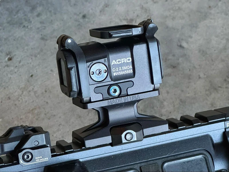 Aimpoint Acro C-2 enclosed housing design with no debris obstructing the emitter, ensuring reliability