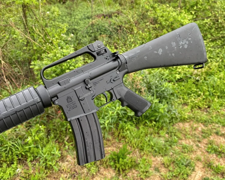 Springfield SA-16A2 review close up stock