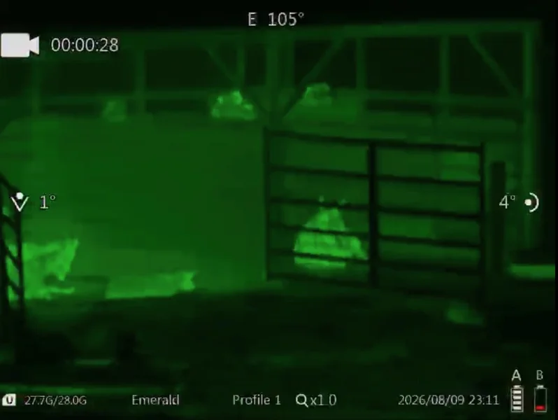 The same cattle pen at night in the Emerald green palette on the Goyojo GRS225RF